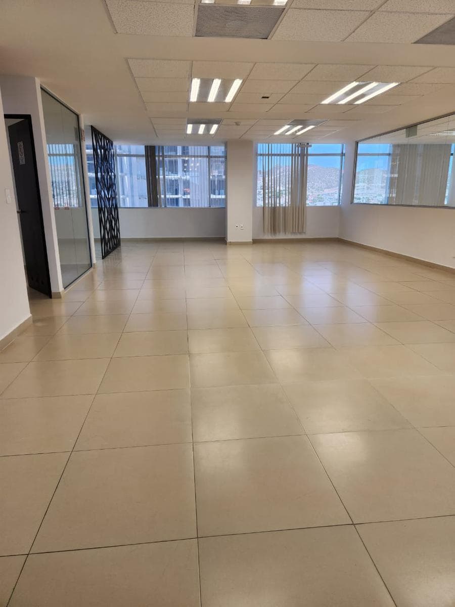 Office space for rent on the 16th floor of the Torre de Hermosillo