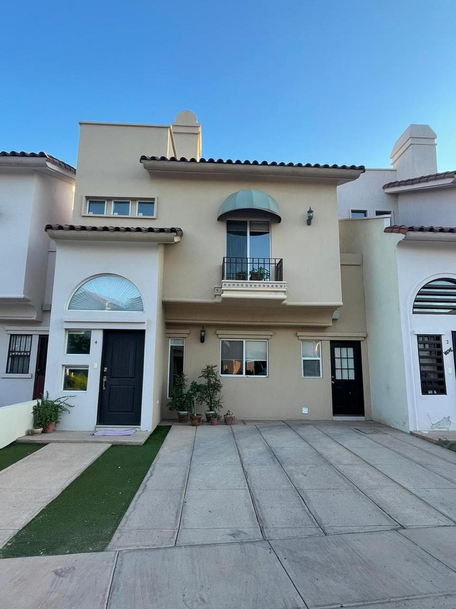 House for Sale at Real de Sevilla Residencial