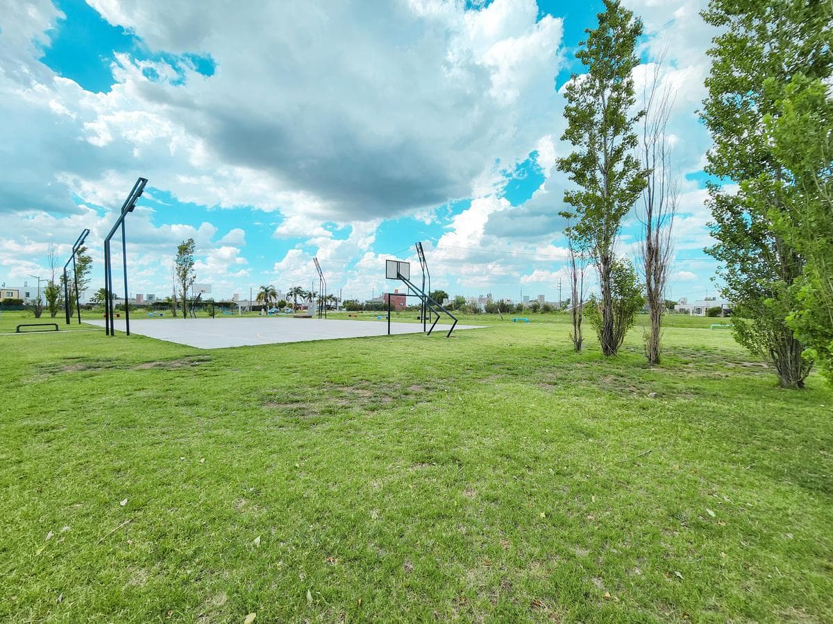 Lot - Las Acequias - on the main avenue - Deeded