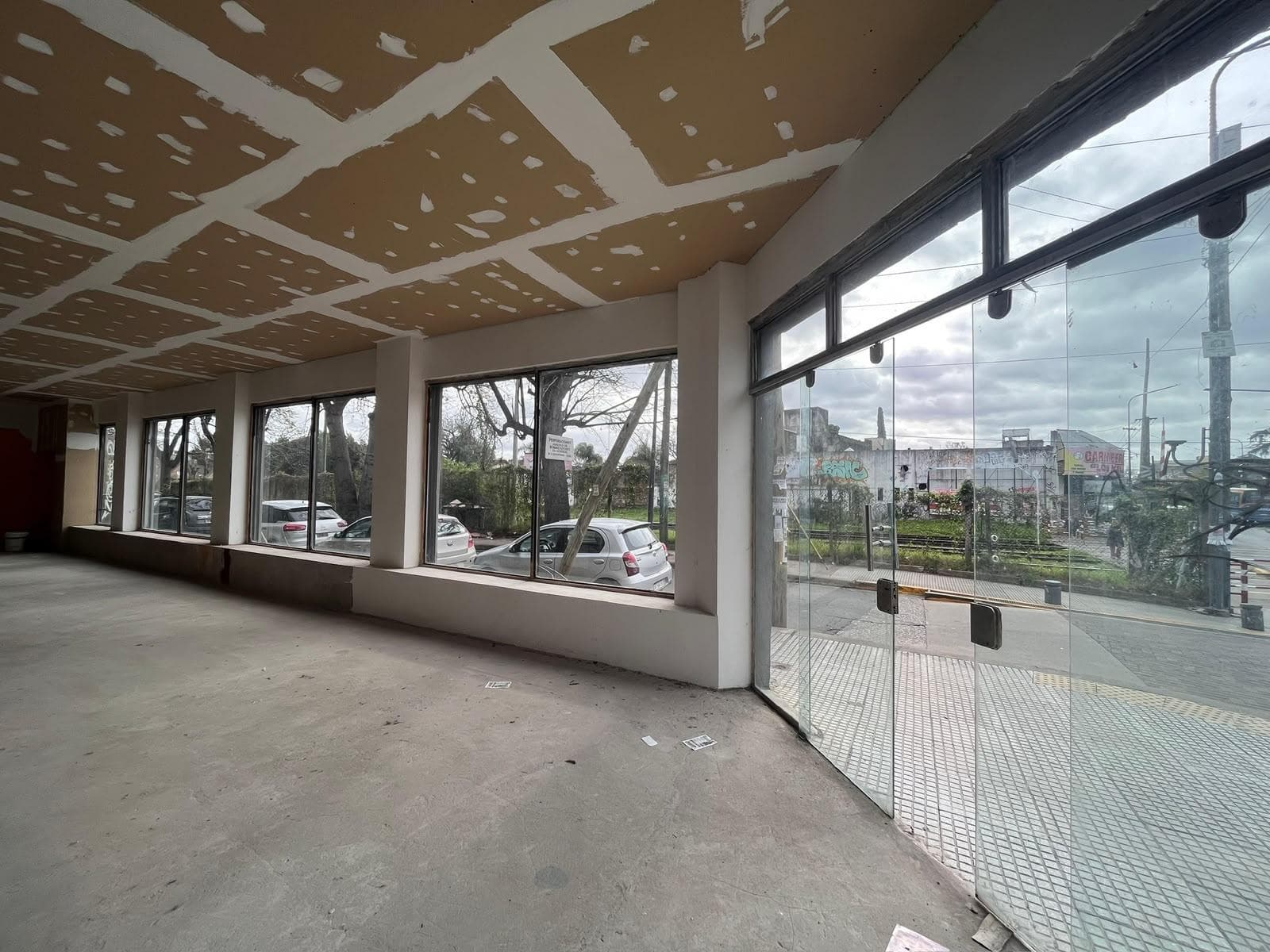 Commercial Space for RENT