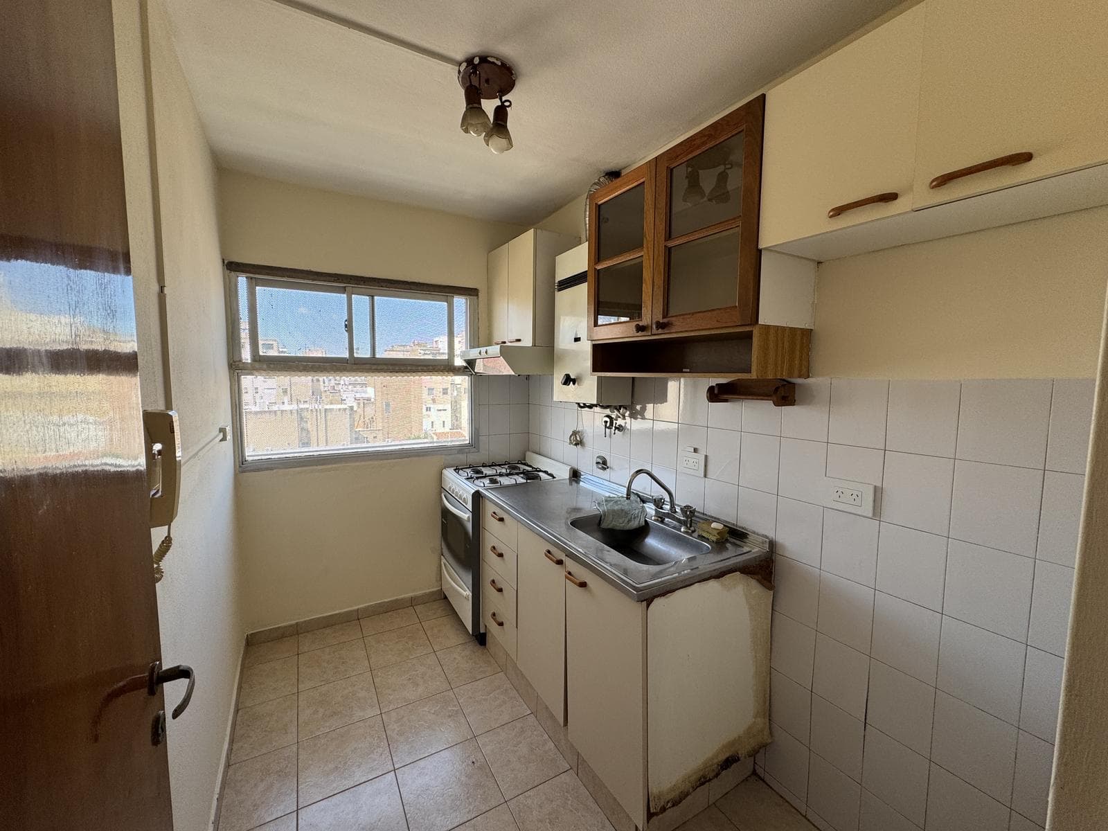 1-BEDROOM APARTMENT FOR SALE IN DOWNTOWN
