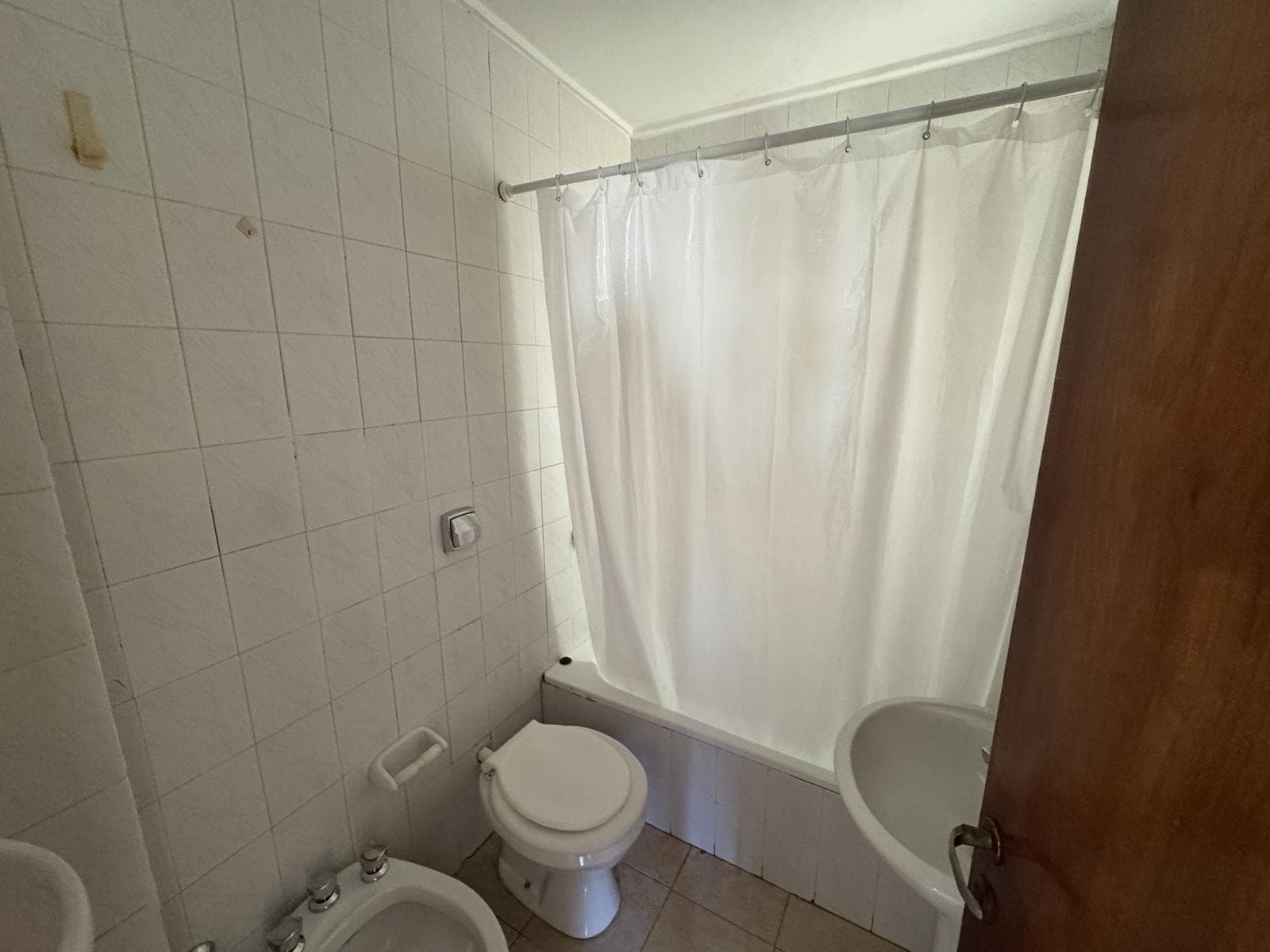 1-BEDROOM APARTMENT FOR SALE IN DOWNTOWN