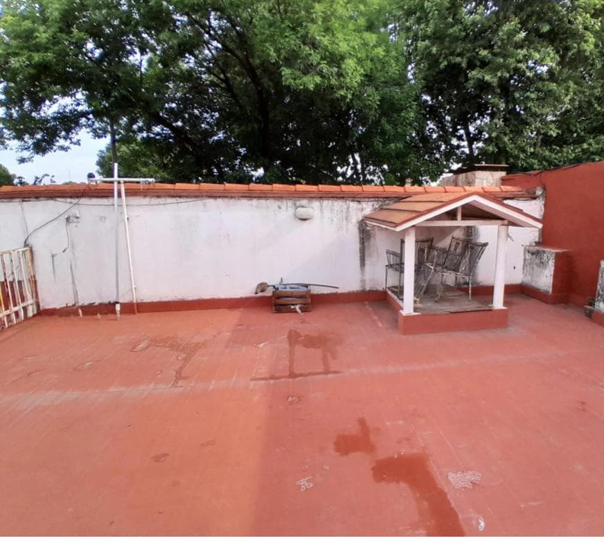 FOR RENT - 4-bedroom house for residential or commercial use - Tiro Suizo, Rosario.