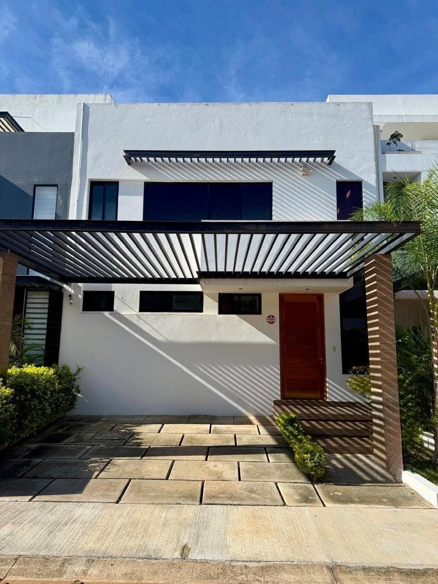 HOUSE FOR RENT IN CANCUN, RESIDENCIAL RIO