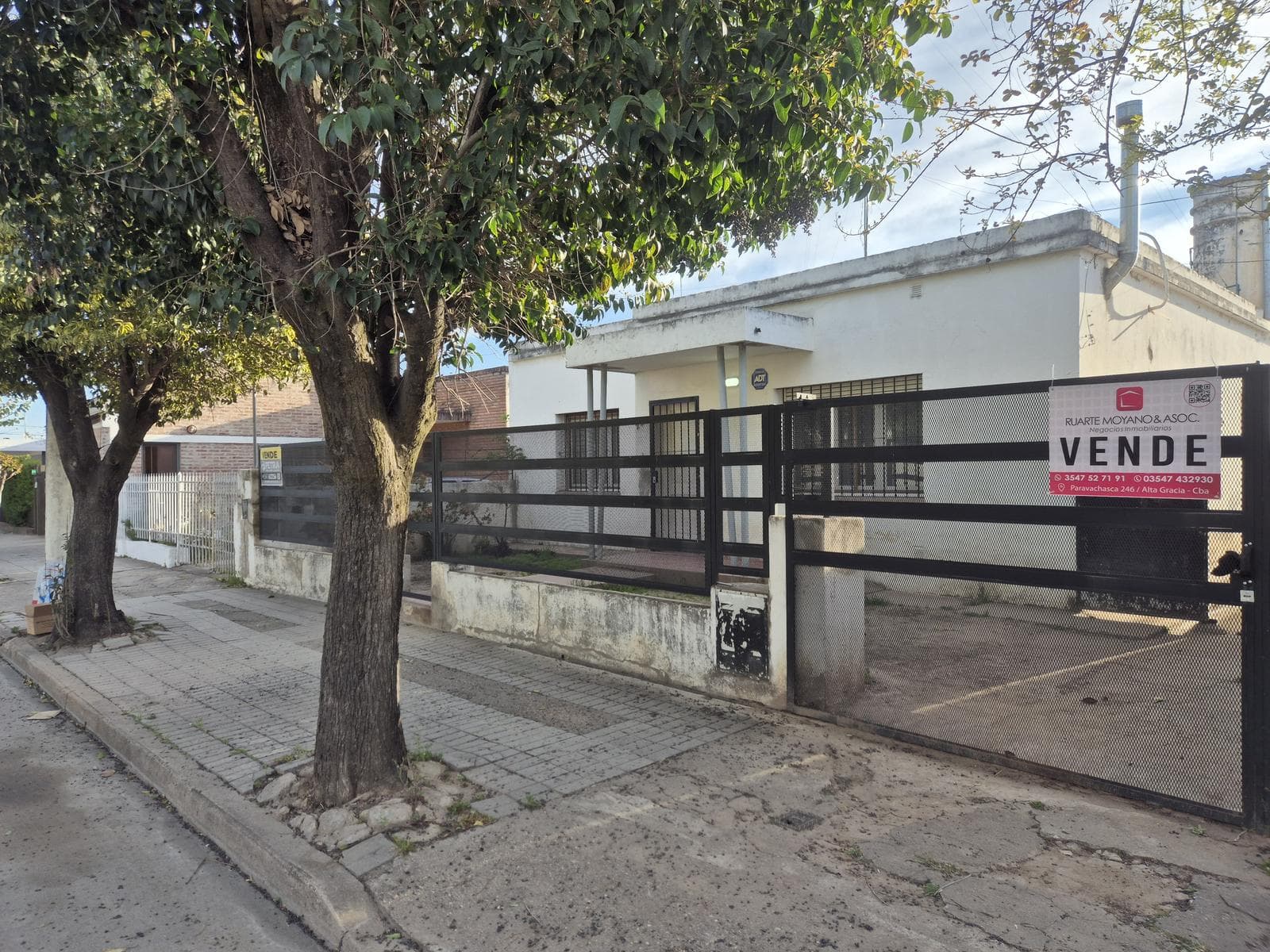 Venta | Casa de 2 Dormitorios | 456 m2 de Lote