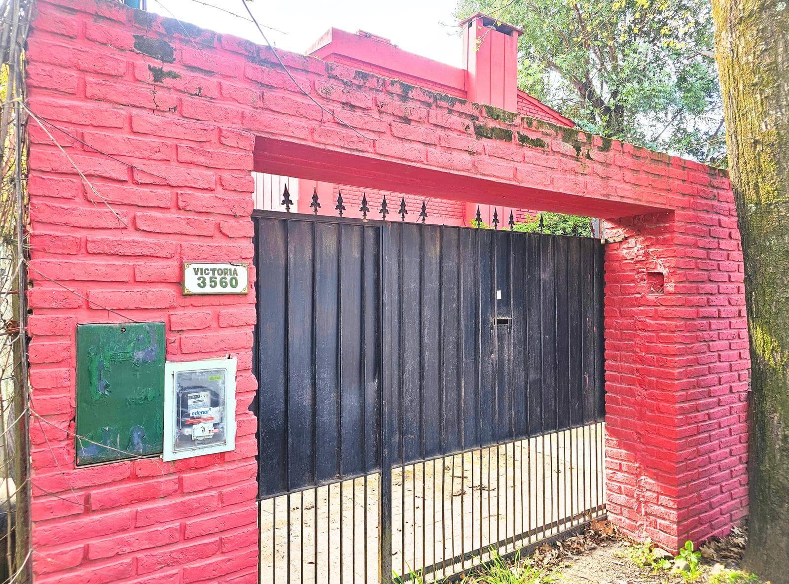 House in Muñiz