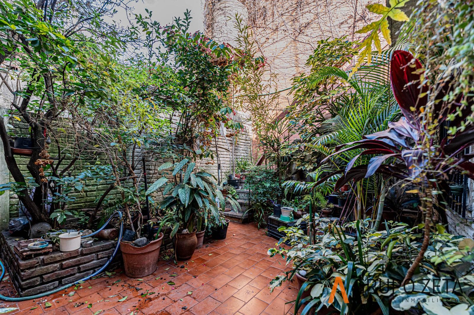 PH en venta en Caballito de 220m2 con Gran patio y terraza propia