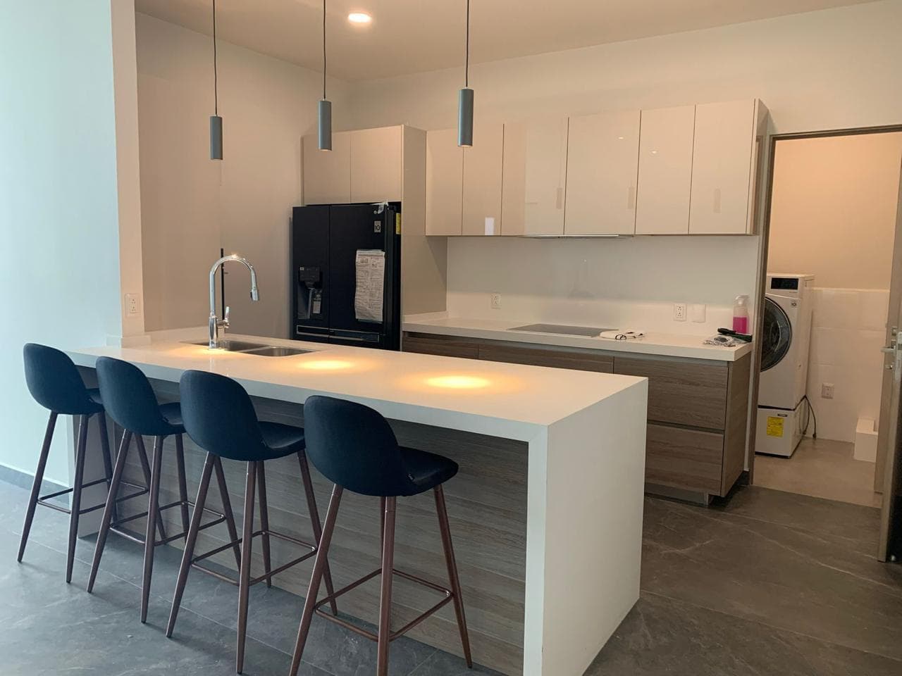 APARTMENT FOR RENT IN TORRE TOP