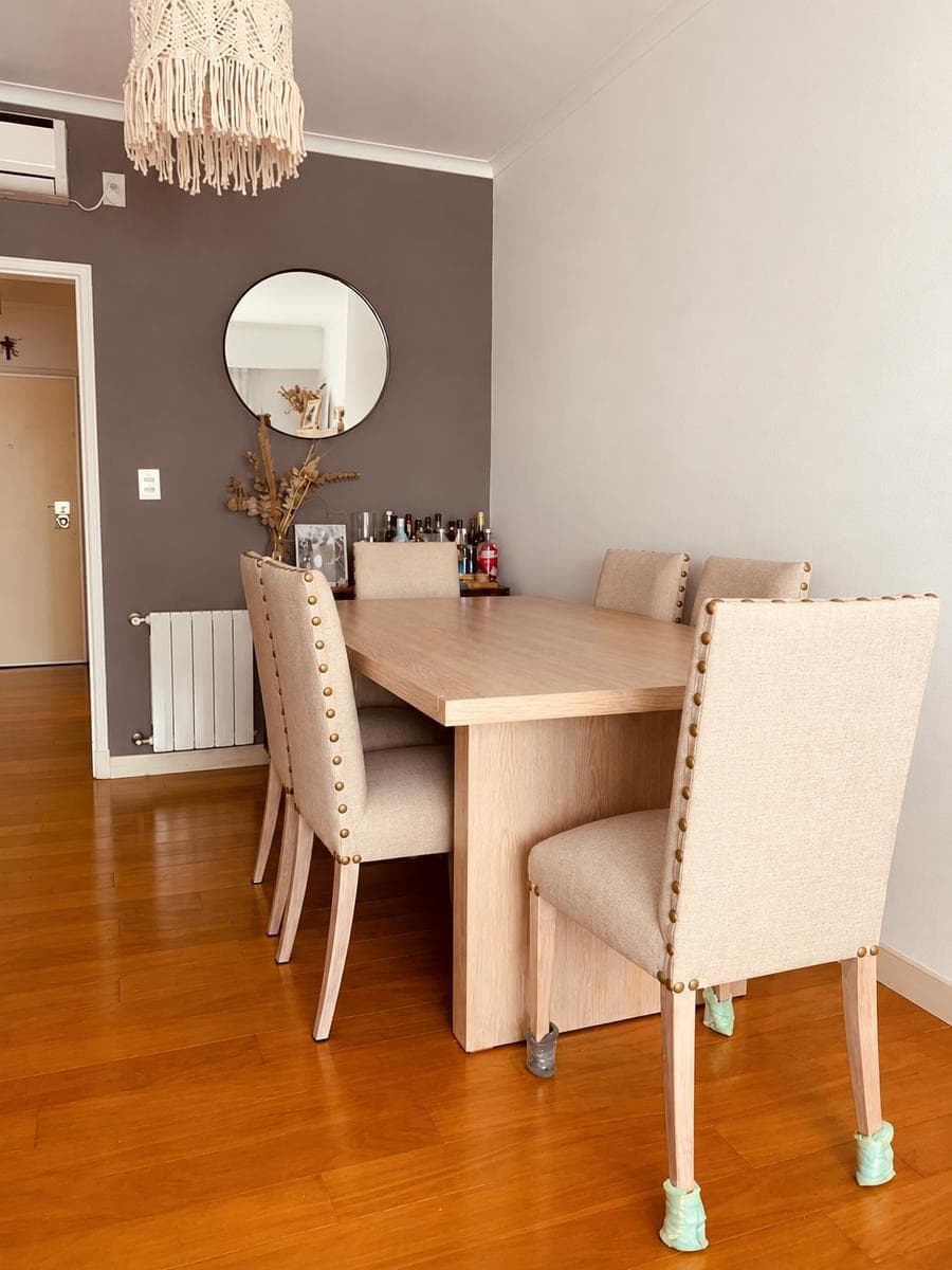 FOR SALE: Bright apartment in Recoleta.
