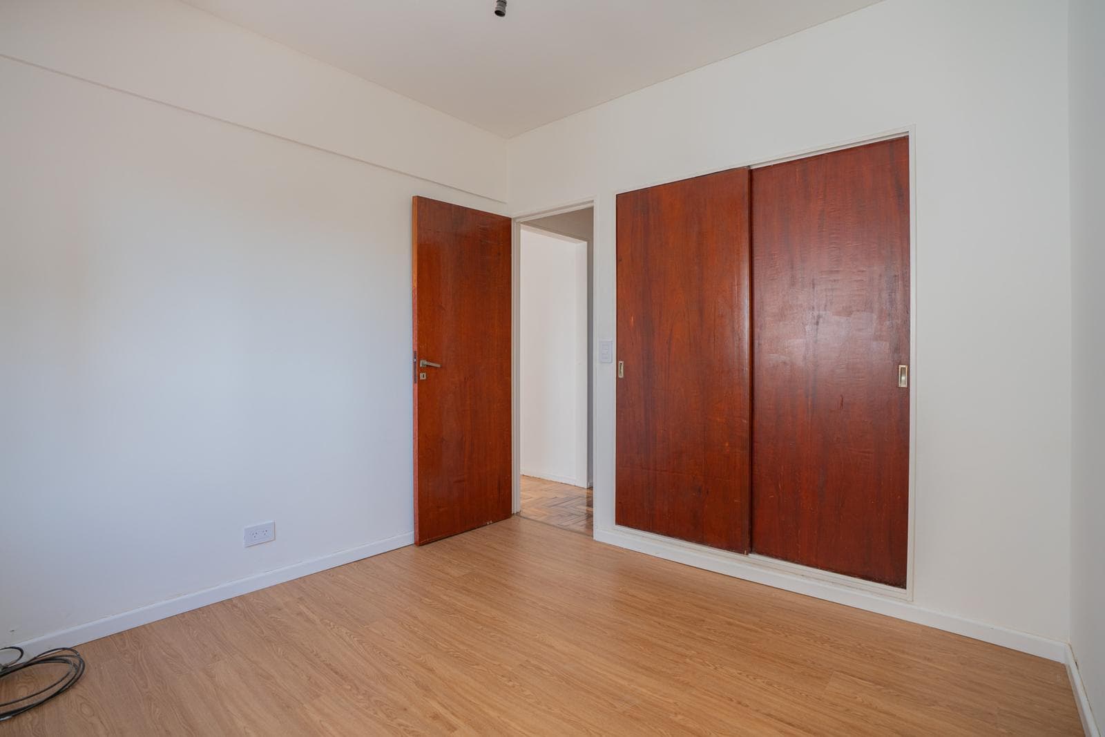 Renovated 2-room apartment with a balcony