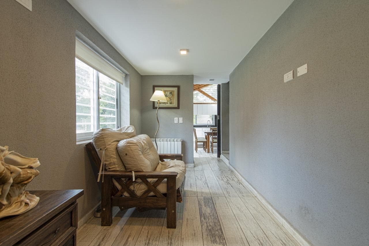 4-Room House for Sale in the Kadima Jewish Community Center Amenities