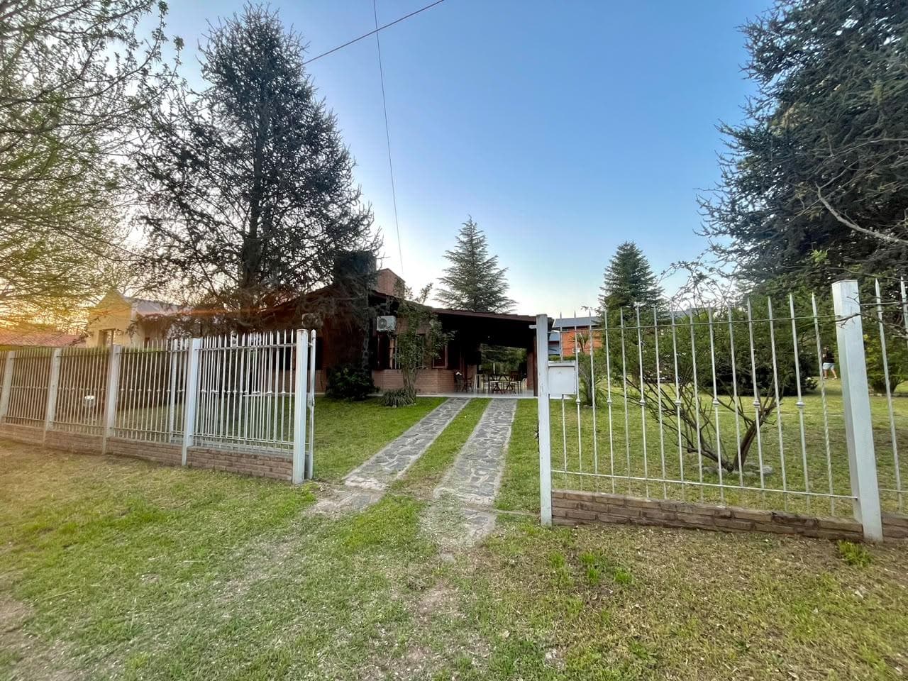 FOR SALE IN SANTA ROSA DE CALAMUCHITA: 2-BEDROOM HOME