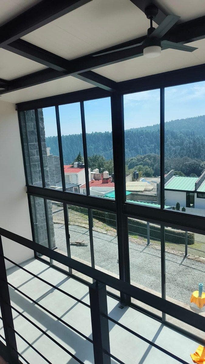 Beautiful house for rent in San Lorenzo Acopilco with a view of the forest.