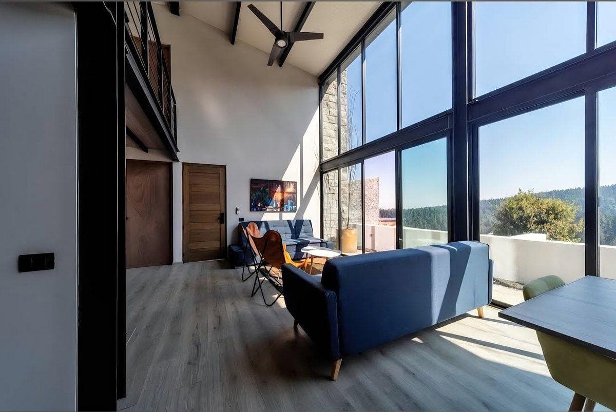 Beautiful house for rent in San Lorenzo Acopilco with a view of the forest.