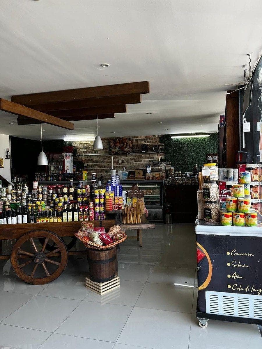 Commercial Space for Sale in Pabellón Lomas Estación Vieja, Oaxtepec, Morelos.