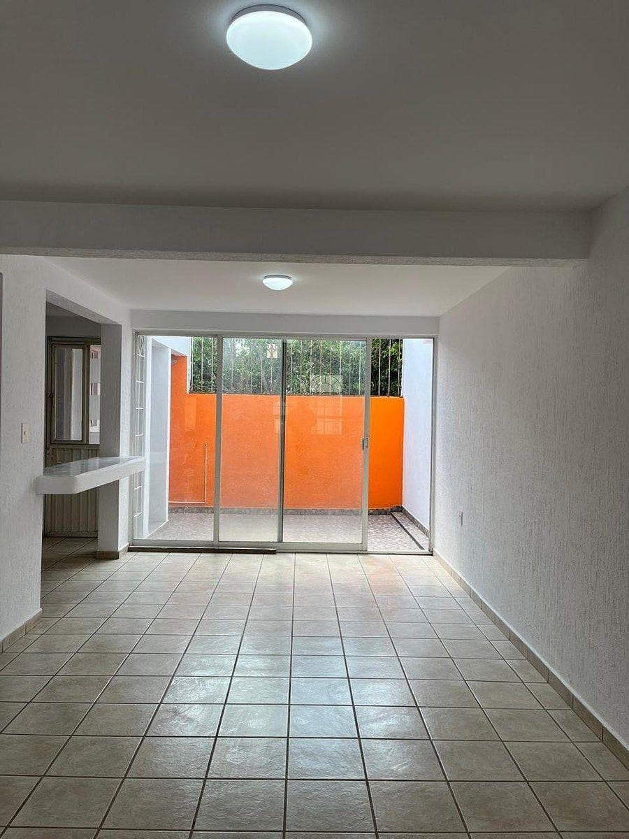 House for sale in Misión de Santa Sofia, Querétaro.