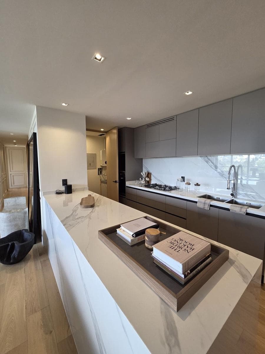 New two-level apartment for sale in Santa Fe.