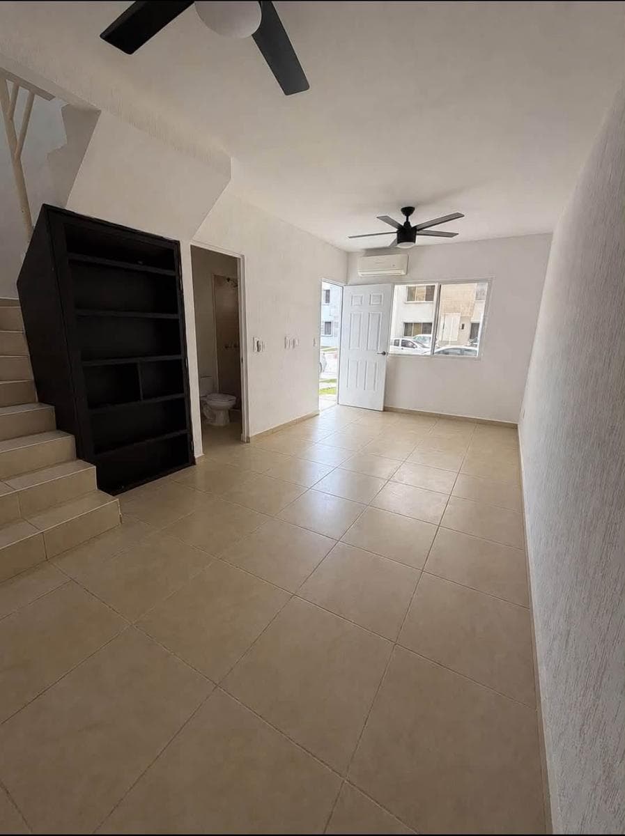 HOUSE FOR RENT IN JARDINES DEL SUR 4 RESIDENTIAL COMPLEX, AV 135, CANCUN, SOUTHERN AREA