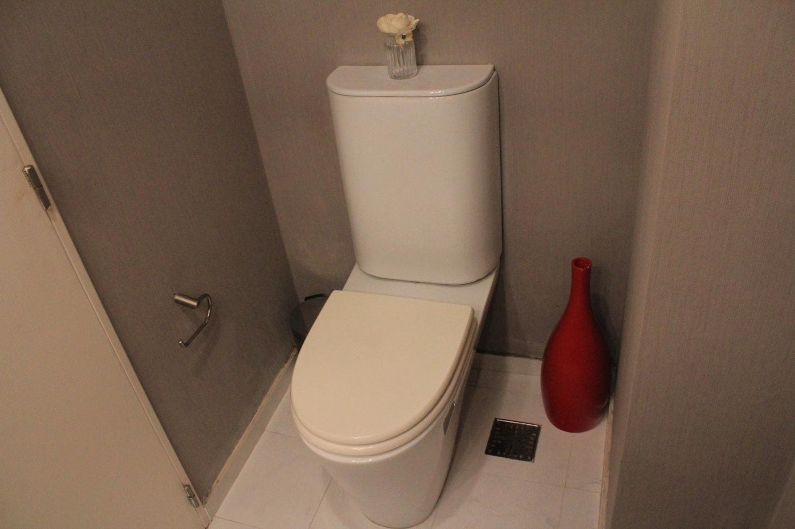 Departamento en Alquiler de 4 ambientes amoblado con cochera en Puerto Madero !!!Impecable estado