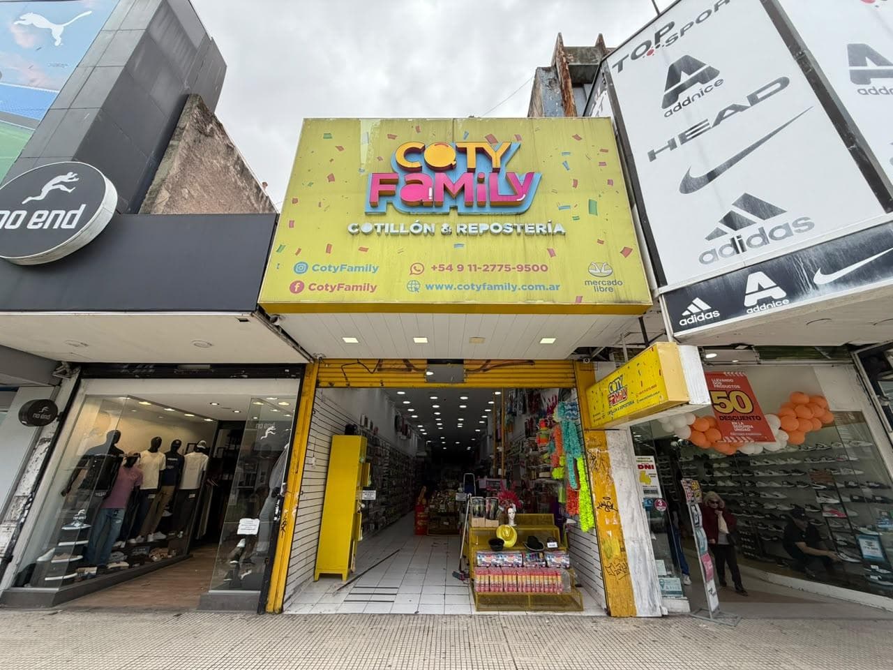 Excelente alquiler - Local 200 m2- Sobre Peatonal Laprida