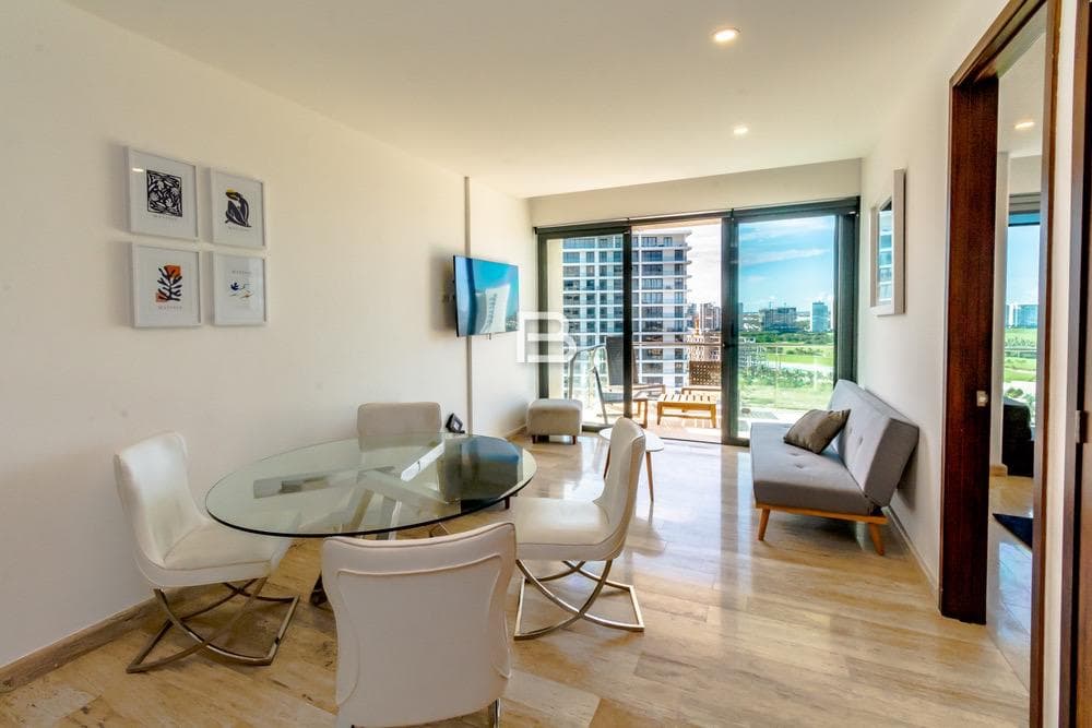 Puerto Cancun Marina Condos: Fully Furnished Apartment for Rent