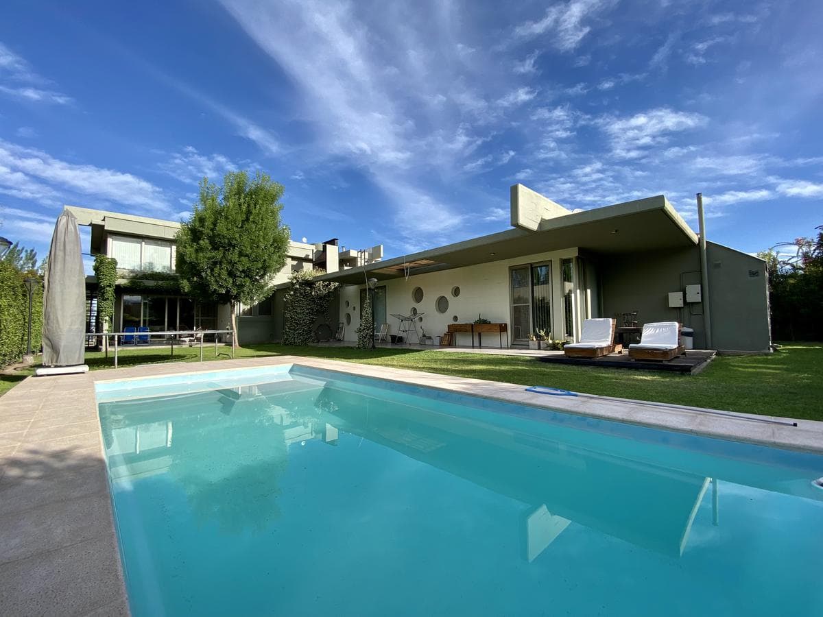 House in the Rincón de Terrada Gated Community - Chacras de Coria