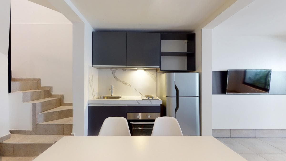 Apartment for sale in City Bell. Corner of Belgrano and 460. In good condition. Complex with amenities