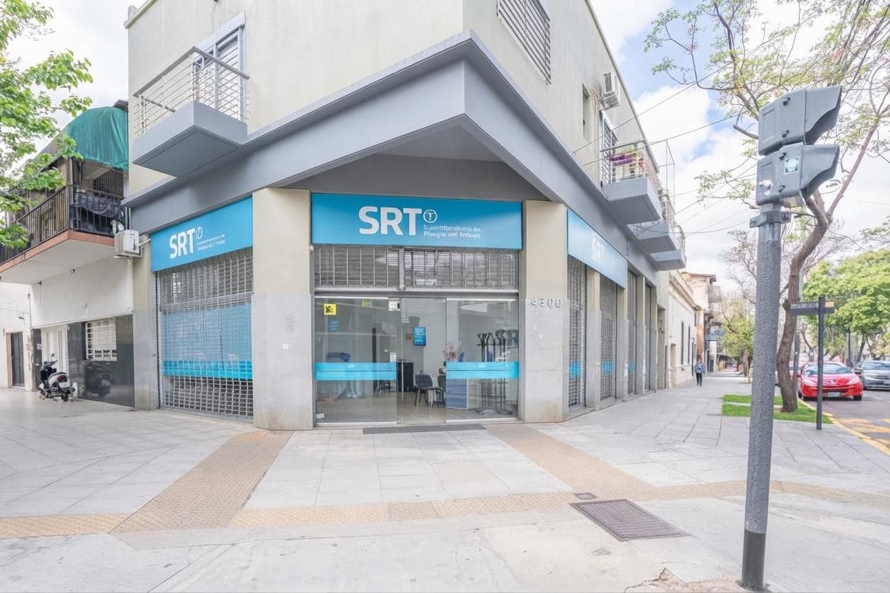Commercial space in Villa Urquiza - on the corner -