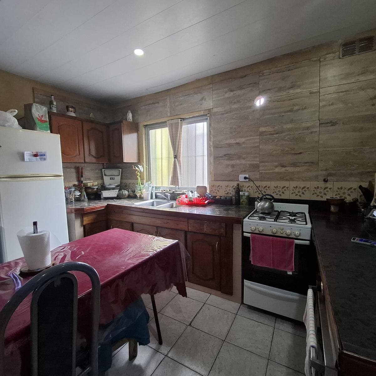 Vende Casa en San José, Adrogué.
