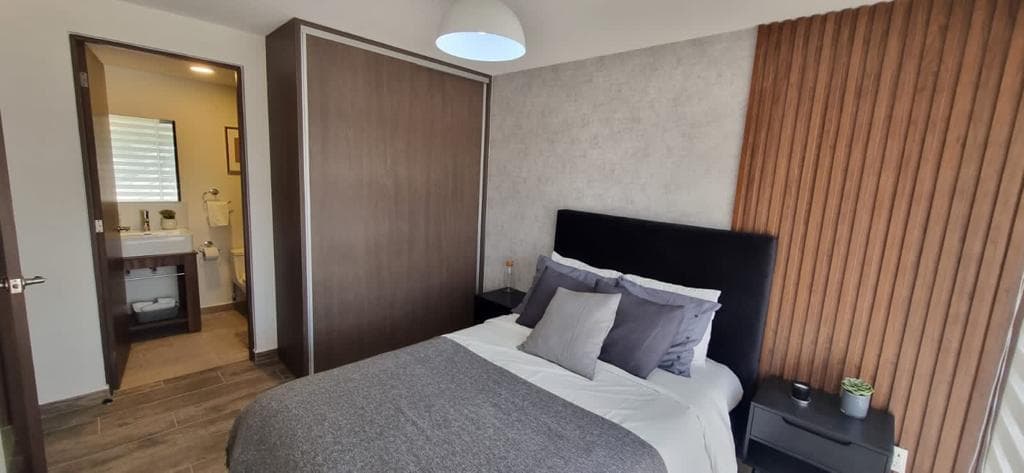 BEAUTIFUL APARTMENTS IN THE MOCTEZUMA NEIGHBORHOOD WITH ROOF GARDEN 53.74 $ 3,234,808.00 V. CARRANZA