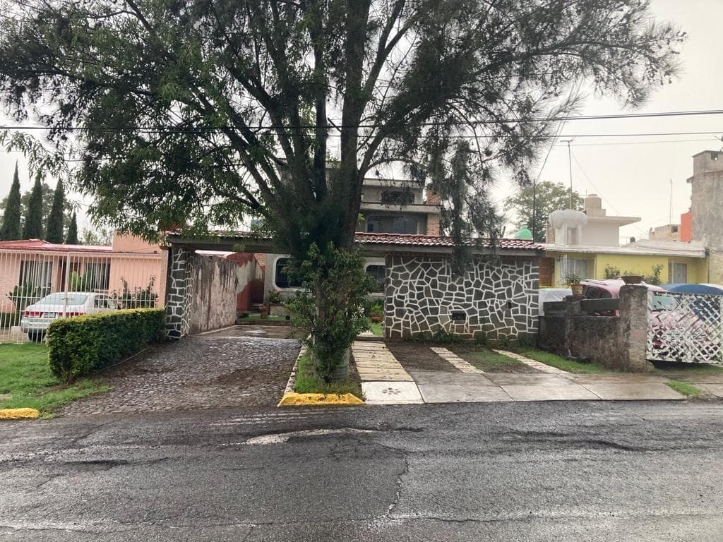 BOSQUES DEL LAGO HOUSE $4,990,000 CUAUTIT. IZCALLI, BOSQUES DE BOHEMIA. 4 BEDROOMS