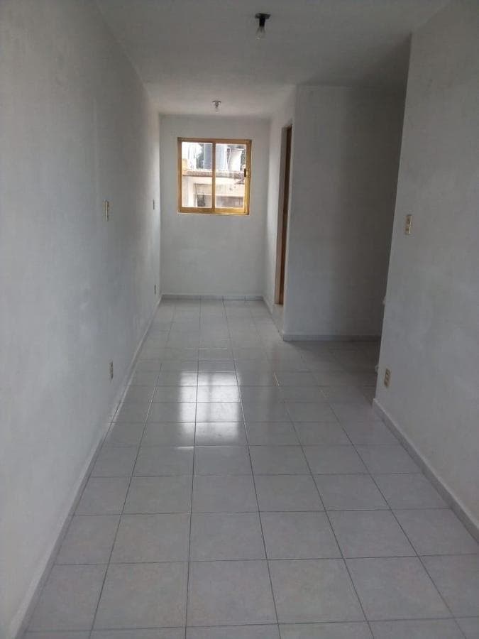 IN BELLAVISTA CUAUTITLAN IZCALLI: OFFICE FOR RENT, $2,800 for 18 square meters on the Main Avenue