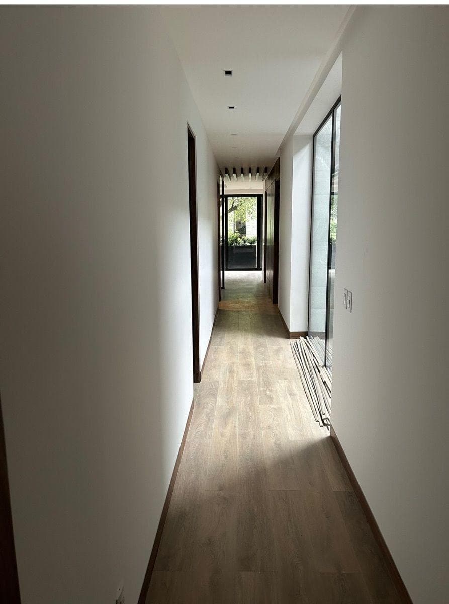 PH $31,000,000 INVESTORS. BRAND-NEW IN POLANCO I S