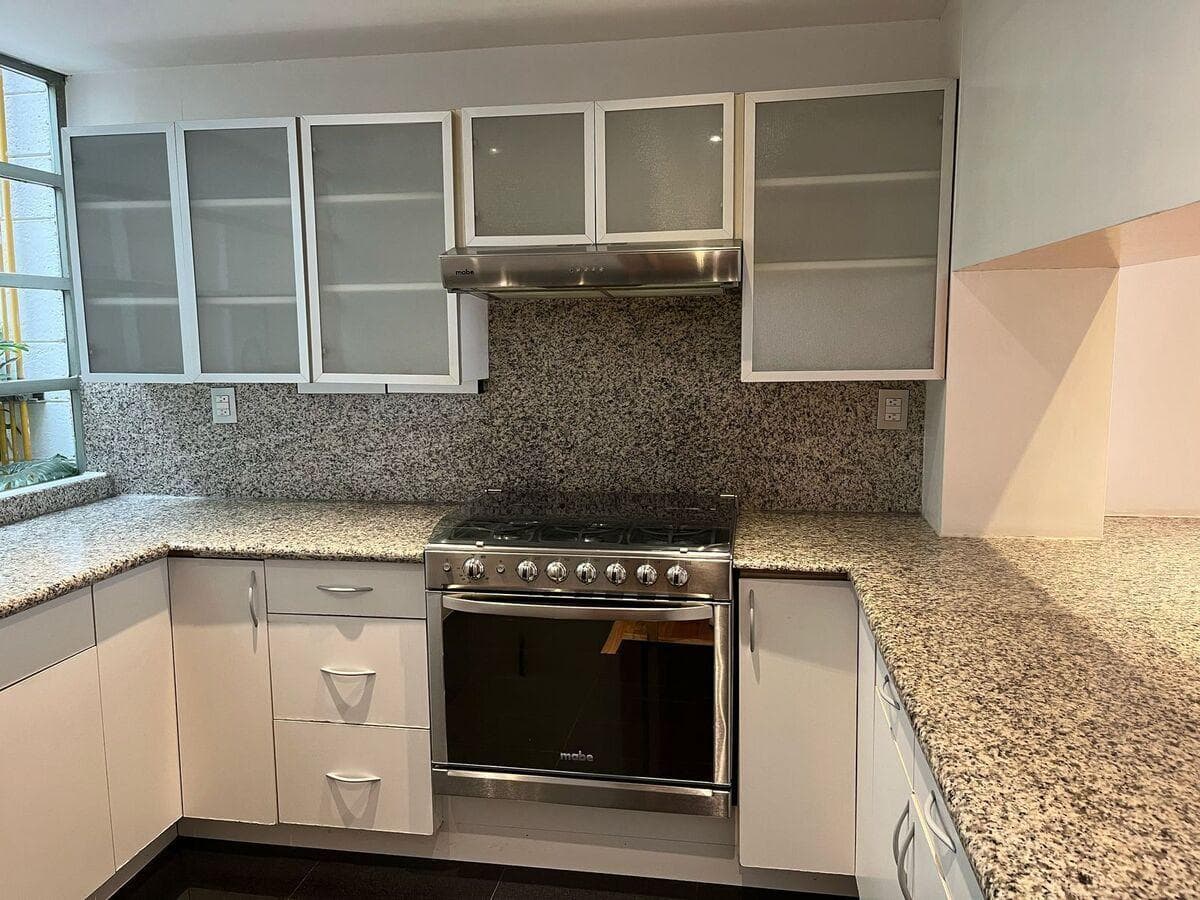 APARTMENT IN POLANCO $17,500,000 FIRST SECTION. 157 M2. ALC. M. HIDALGO.