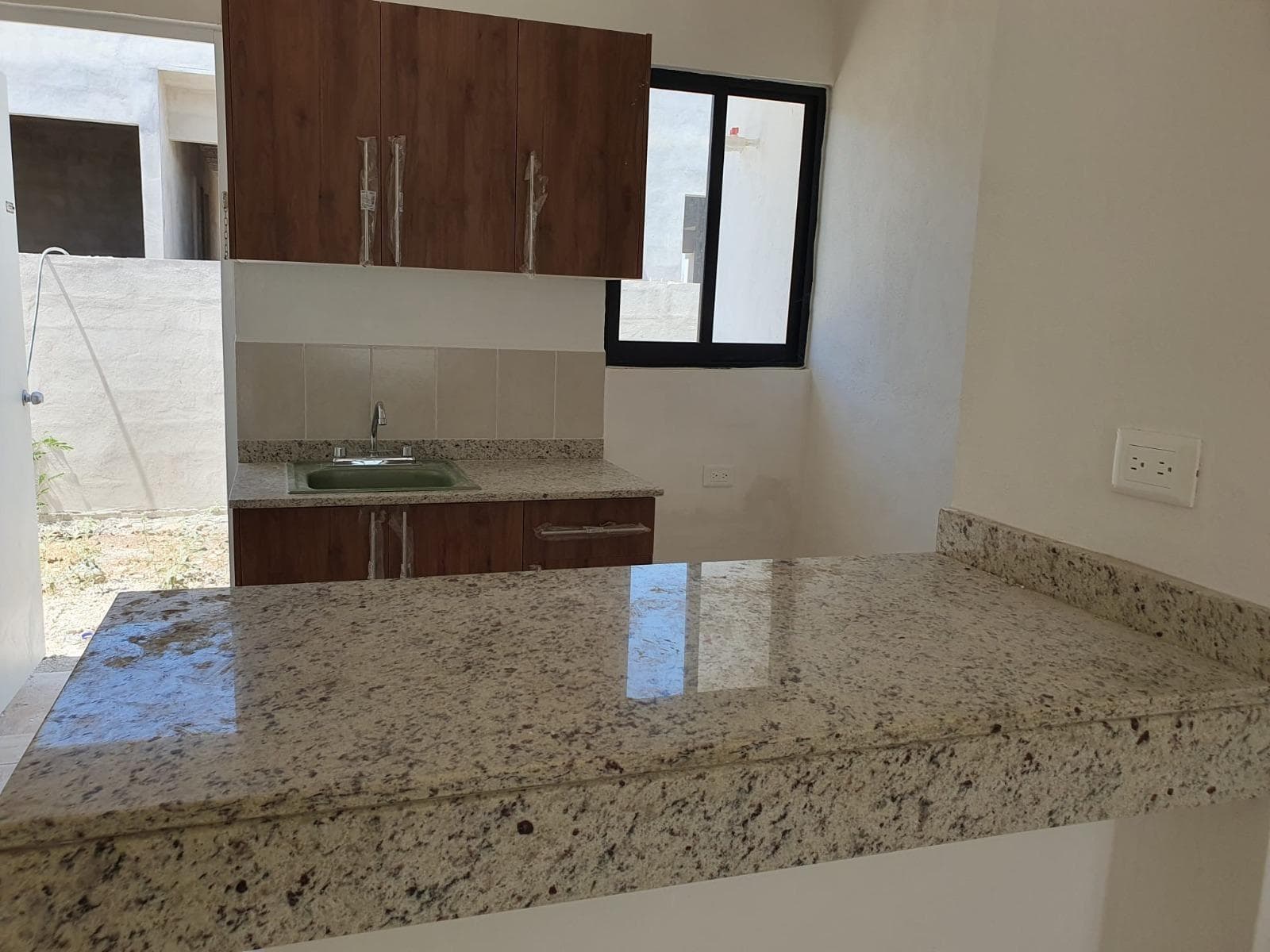ACIM, HOUSE FOR SALE $960,000 IN UMÁN, YUCATÁN, 133 M2.