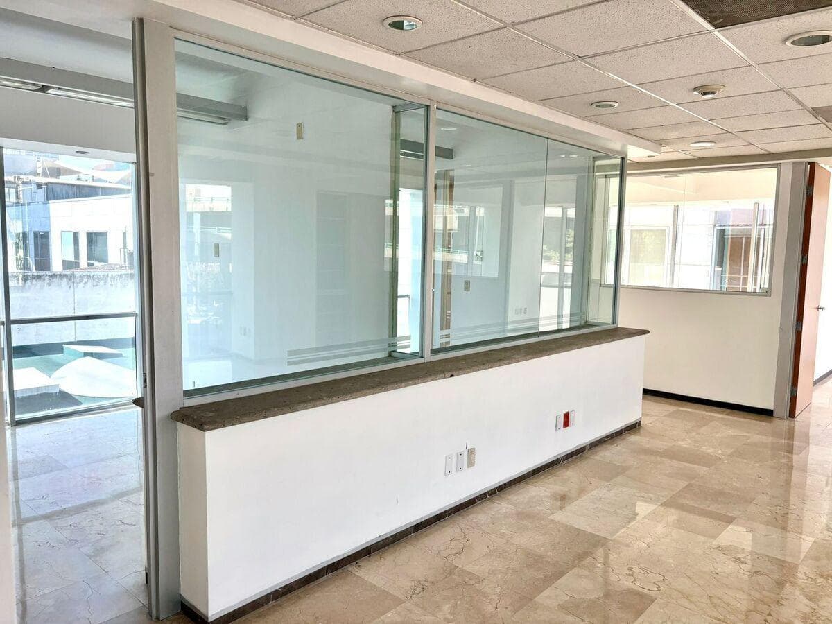 OFFICE FOR RENT: $132,600 IN LOMAS DE CHAPULTEPEC I, MIGUEL HIDALGO MUNICIPALITY.