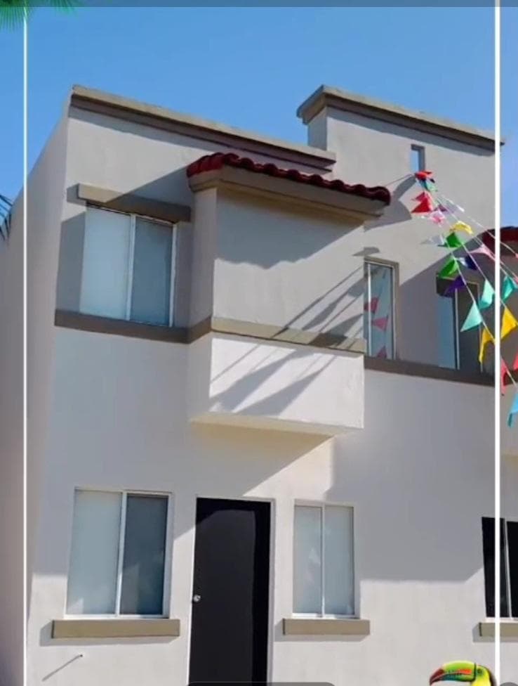 OPORTUNIDAD. CASA $1,650,000 EN CANCÚN. CRED. INFONAVIT. COL. BENITO JUÁREZ.