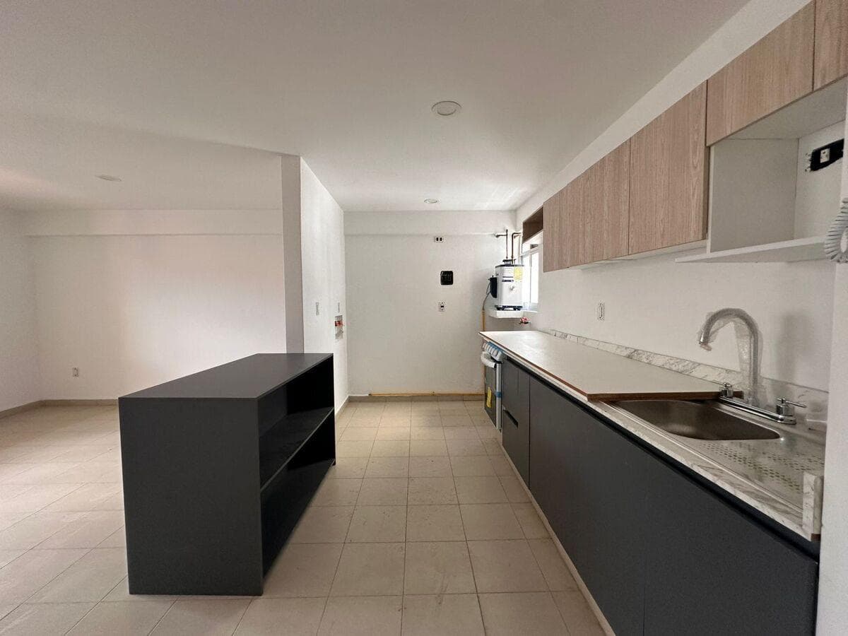 APARTMENT NEAR E. FOVISSSTE AND MORE. $2,282,504 IN ERMITA IZTAPALAPA, LA ERA.