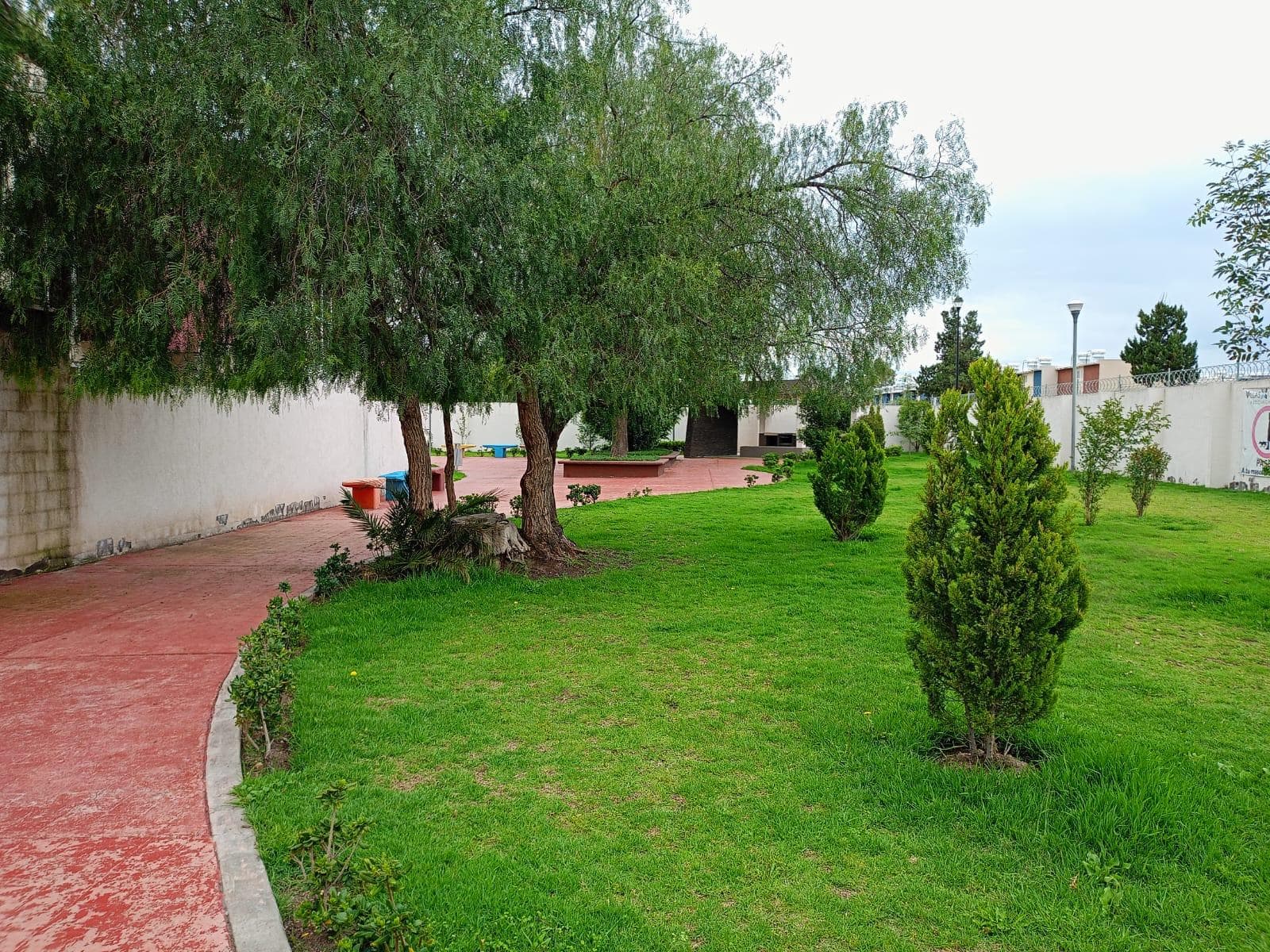 3-STORY HOMES FOR $2,780,000 IN XALTIPA, CUAUTITLÁN, WITH A CLUBHOUSE AND AMENITIES.