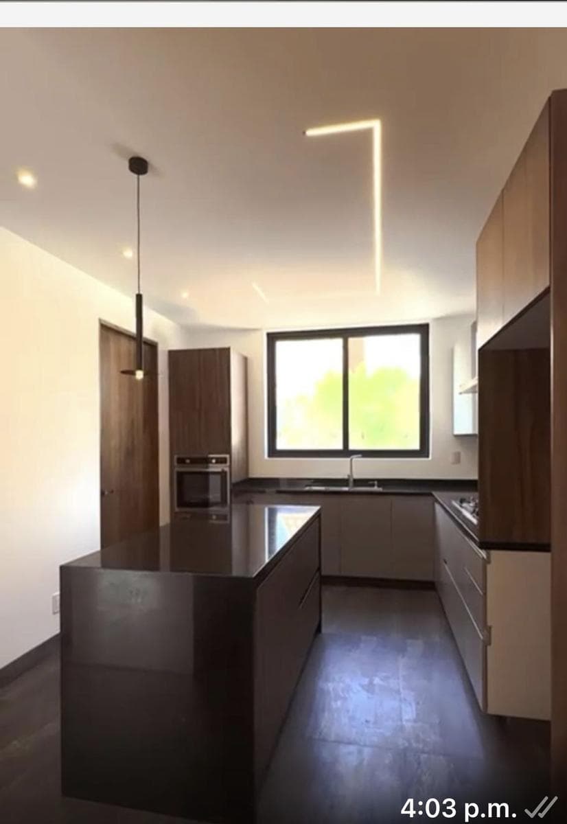 Asking Price: $31,000,000. Polanco I Section. Miguel Hidalgo District. 318 m².