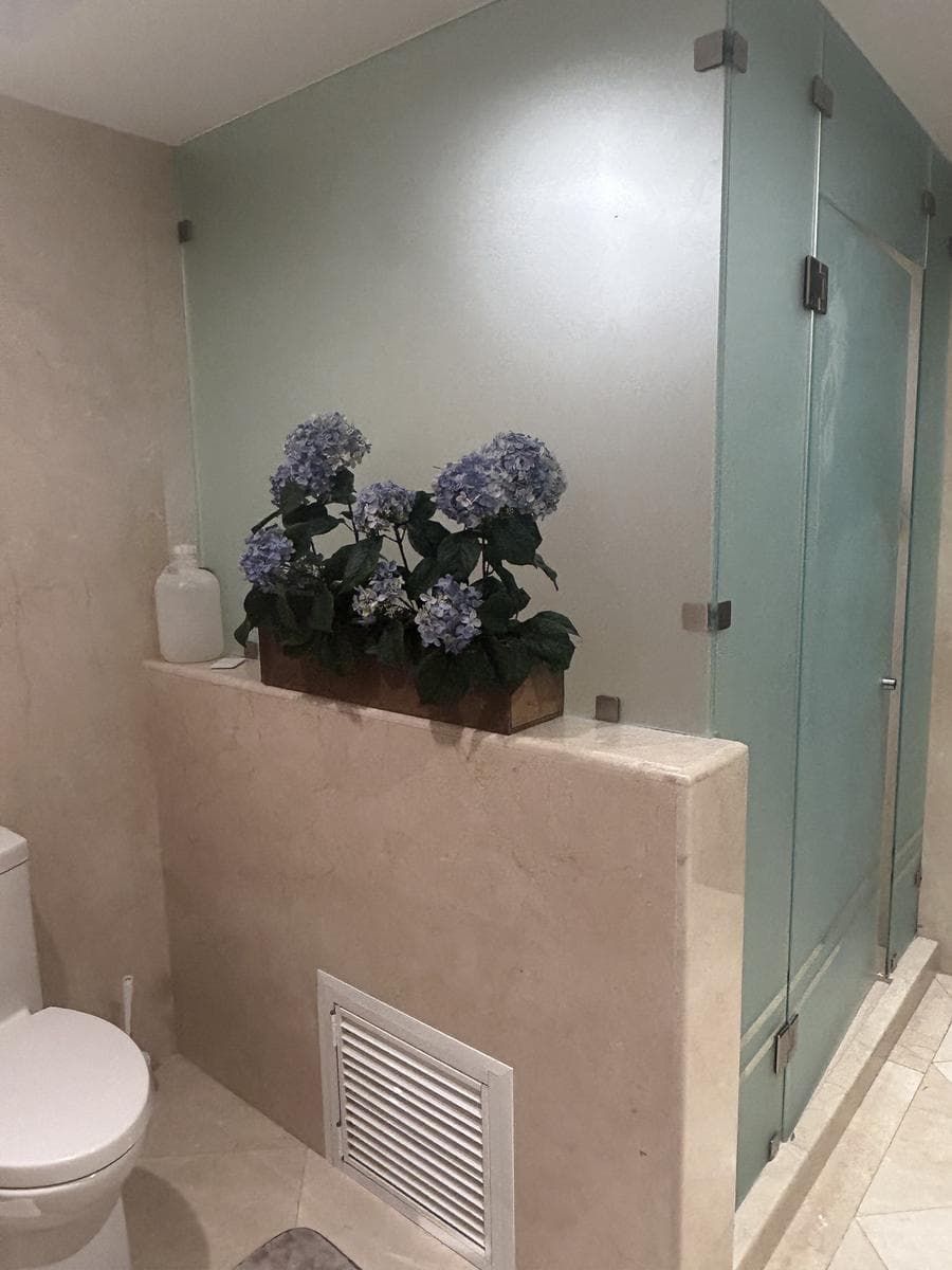 HOUSE FOR RENT: $190,000 IN A HORIZONTAL CONDOMINIUM. BOSQUES DE LAS LOMAS. CUAJIMALPA.