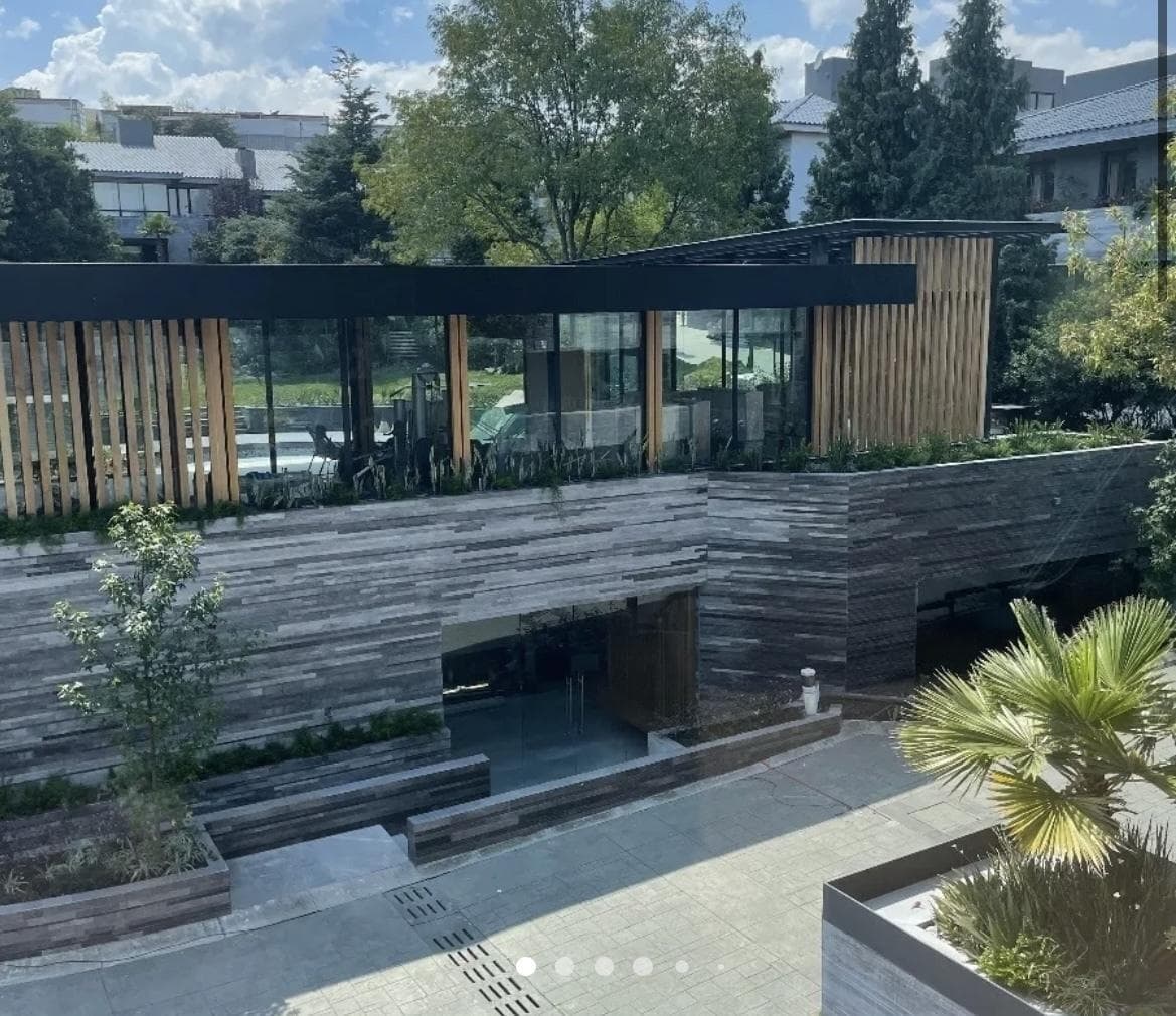 HOUSE FOR RENT: $190,000 IN A HORIZONTAL CONDOMINIUM. BOSQUES DE LAS LOMAS. CUAJIMALPA.