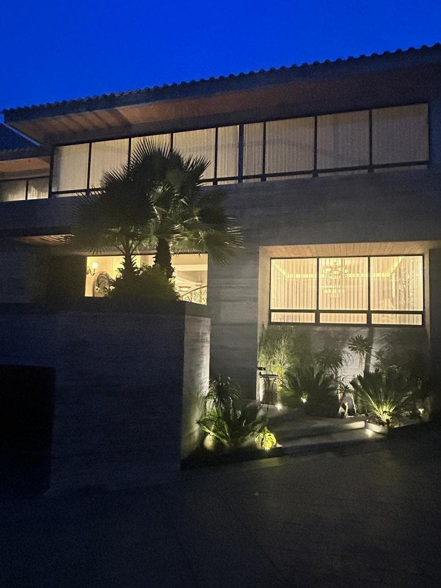 HOUSE FOR RENT: $190,000 IN A HORIZONTAL CONDOMINIUM. BOSQUES DE LAS LOMAS. CUAJIMALPA.