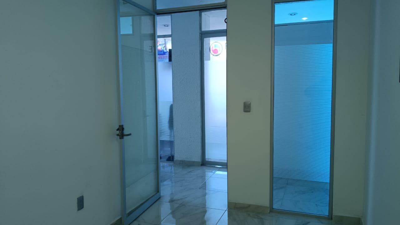 OFFICE FOR RENT: $5,500, 14 m². DOWNTOWN. CUAUTITLÁN IZCALLI.