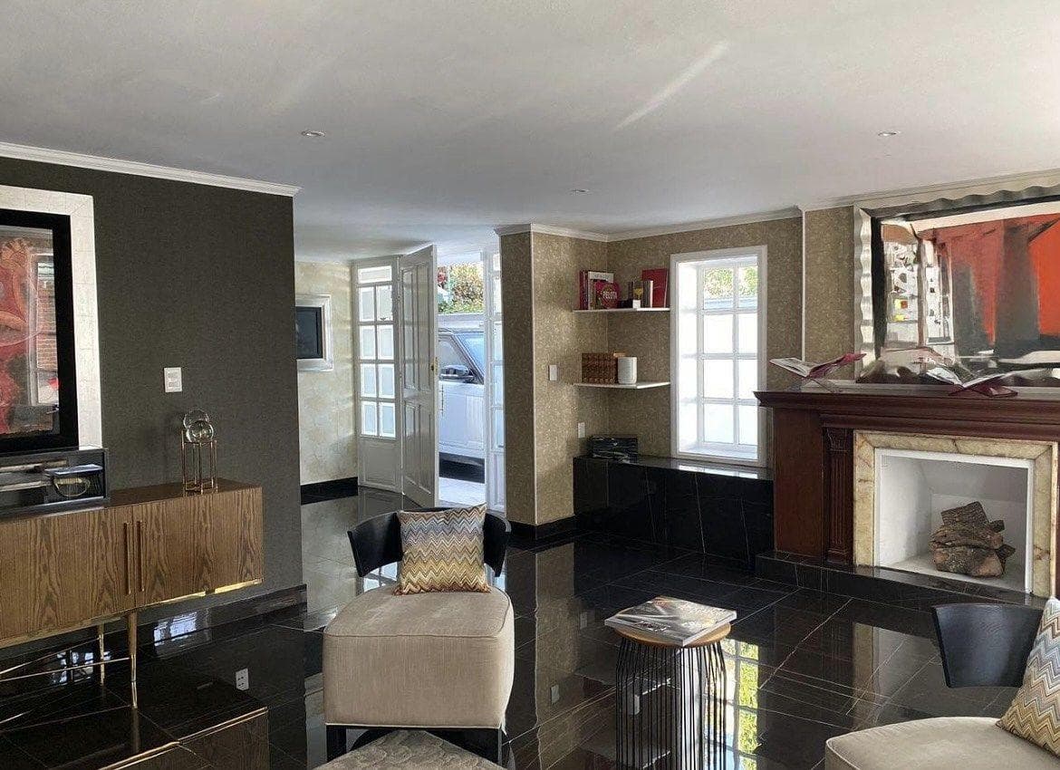 HOUSE $31,700,000 LOMAS DE CHAPULTEPEC. EXCELLENT LOCATION. MIGUEL HIDALGO DISTRICT.