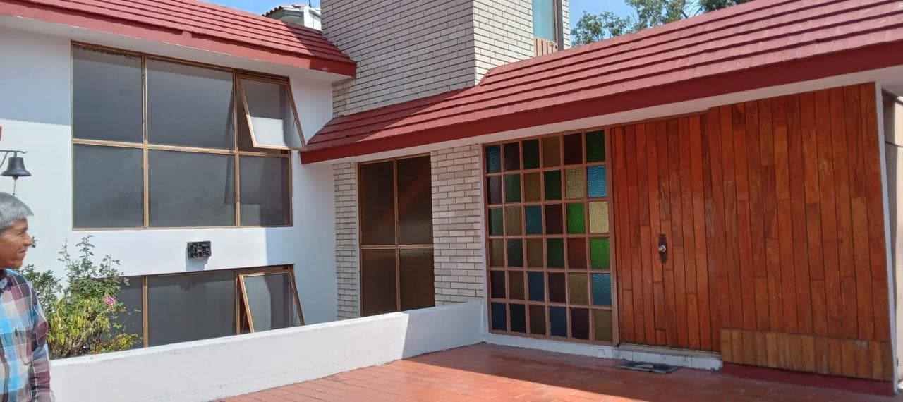 CASA $7,850,000 VISTA DEL VALLE. NAUCALPAN. DE 4 RECÁMARAS.