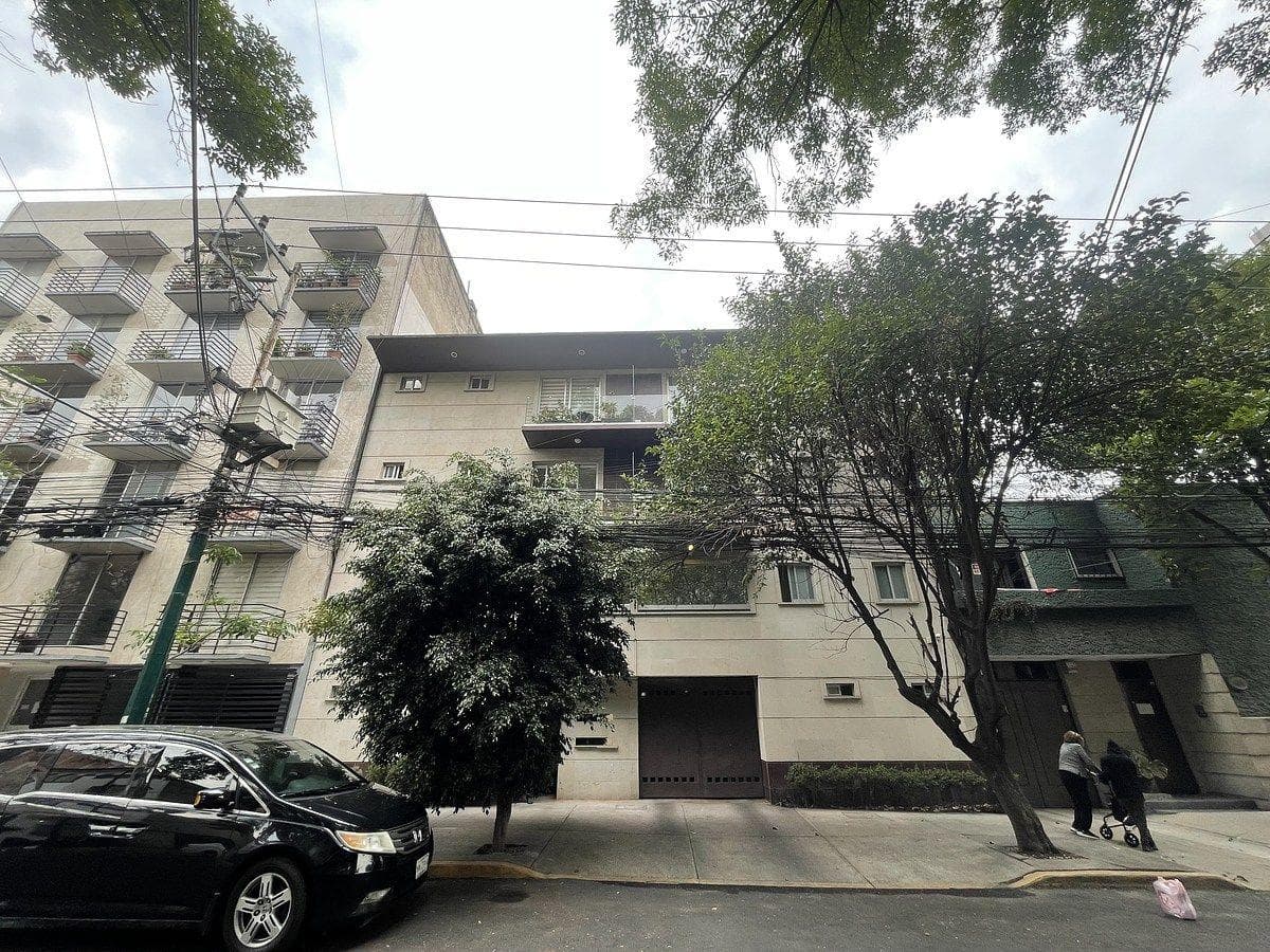 $12,000,000 TOWNHOUSE IN DEL VALLE NORTE. ALC B. JUÁREZ. CALLE SN. FRANCISCO.