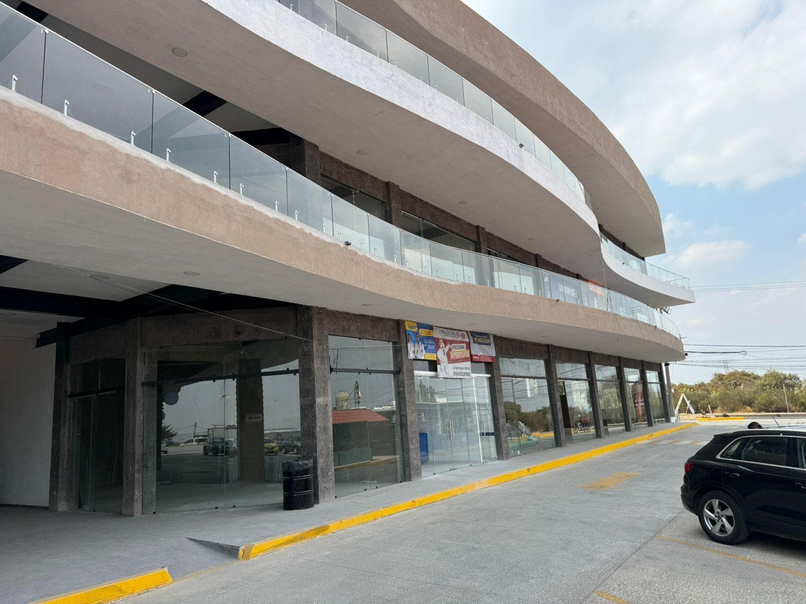COMMERCIAL SPACE FOR RENT IN JILOTZINGO, ATIZAPÁN – EXCELLENT LOCATION (BN)