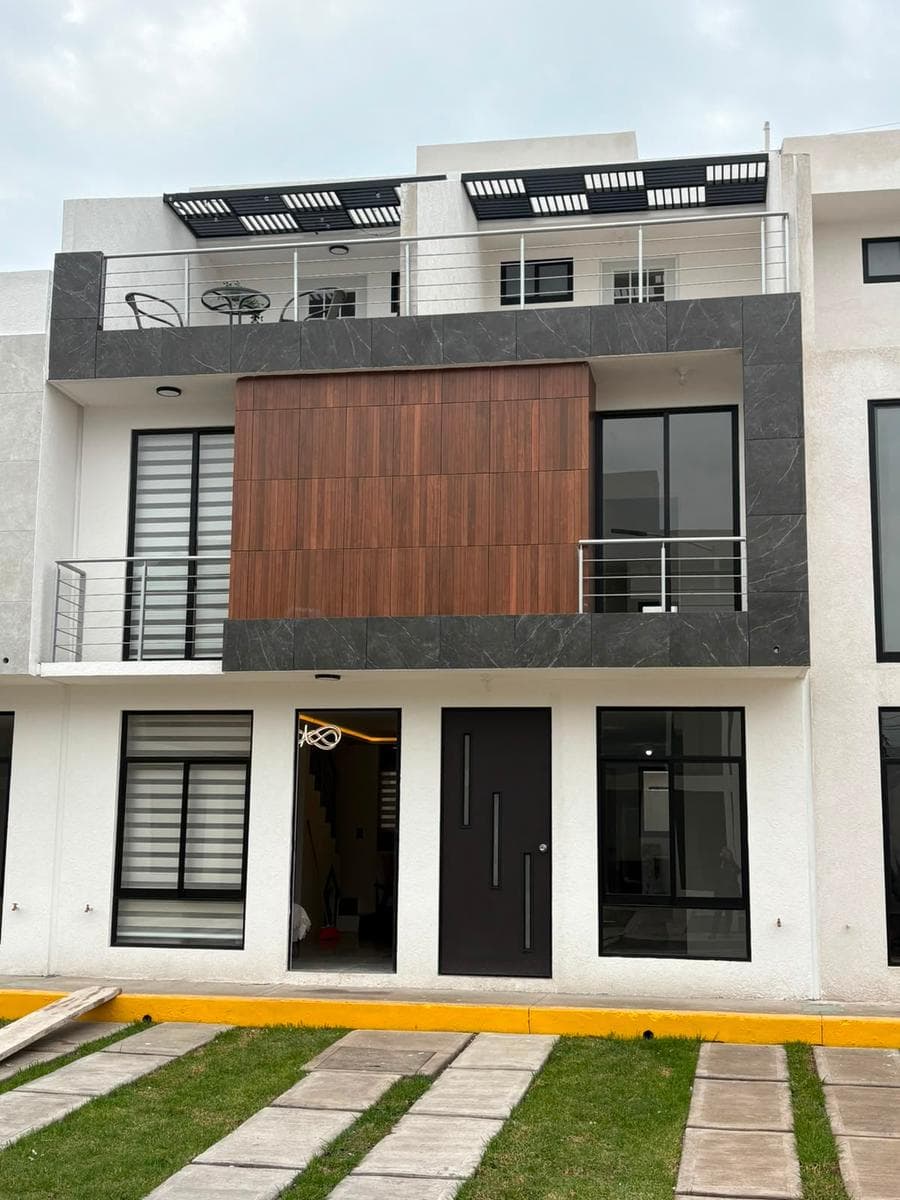 3-STORY HOMES FOR $1,900,000 IN OJO DE AGUA TECÁMAC.