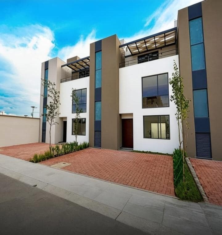HOMES FOR $2,384,000 IN TIZAYUCA. VERY CLOSE TO PLAZA TIZARA. HGO.